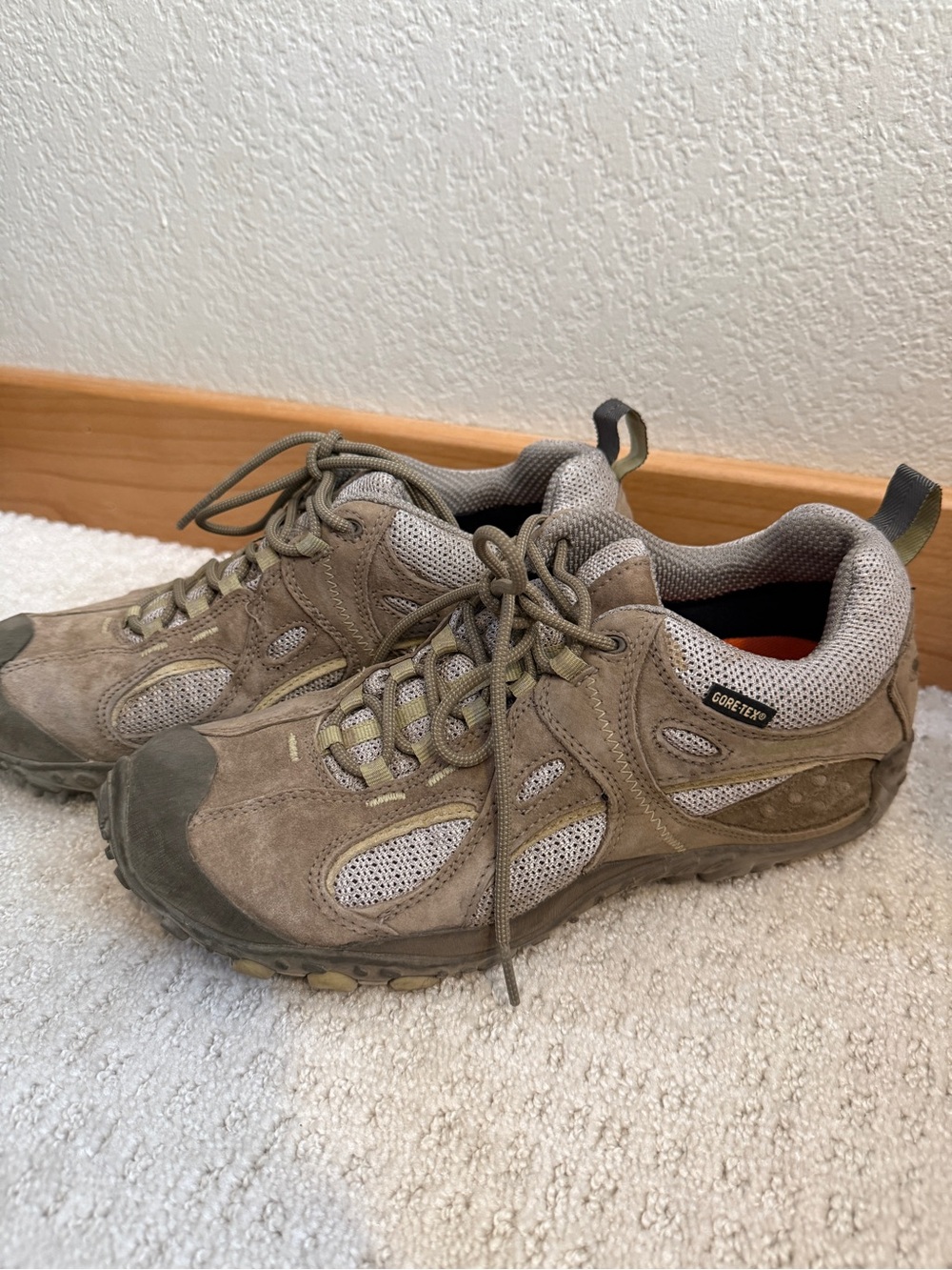 Merrel women’s Taupe Trail Hiking Shoes